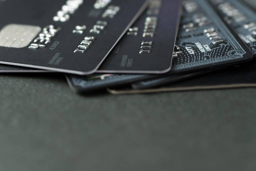 【超ブラックでも作れるクレジットカード】支払い遅延や滞納した人は作成可能？